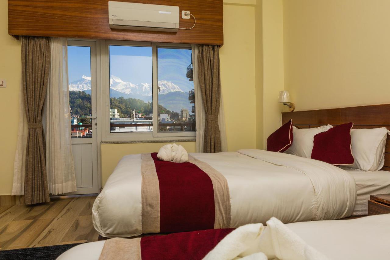 Hotel Elegant Pokhara Exterior photo